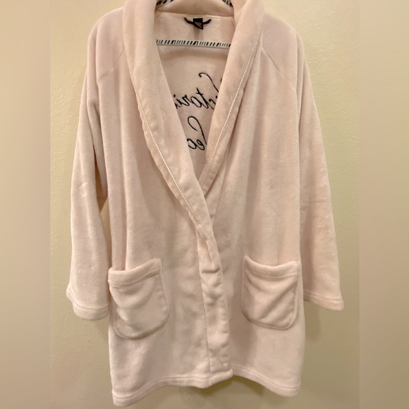 Victoria's Secret Bathrobe - Picture 3 of 6